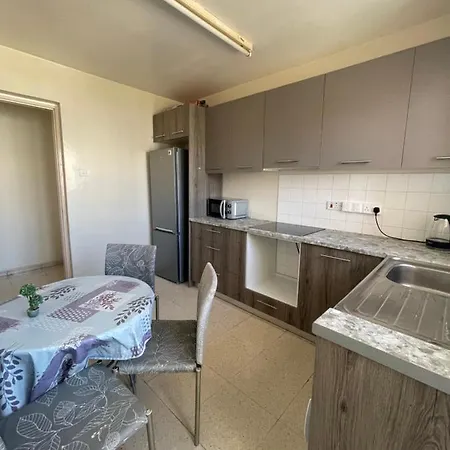 Ptolemaidos Cosy Family Apartament Larnaca